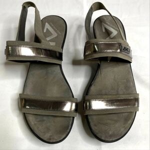 ANNE KLEIN AK WEDGE HEEL SANDAL